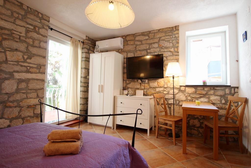 Apartament Driovier 11 *